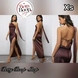 Vestido marrón satinado de amarre al cuello