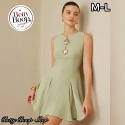 Vestido verde menta con conchas doradas