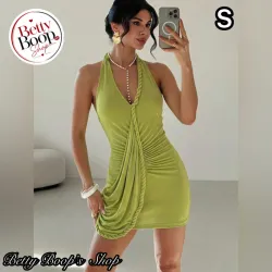 Vestido verde oliva con detalle de soga