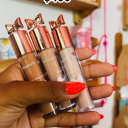 Corrector de ojeras lazo 