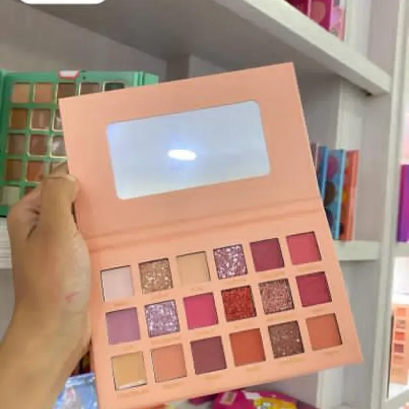 Paleta de sombras 18 tonos nude 