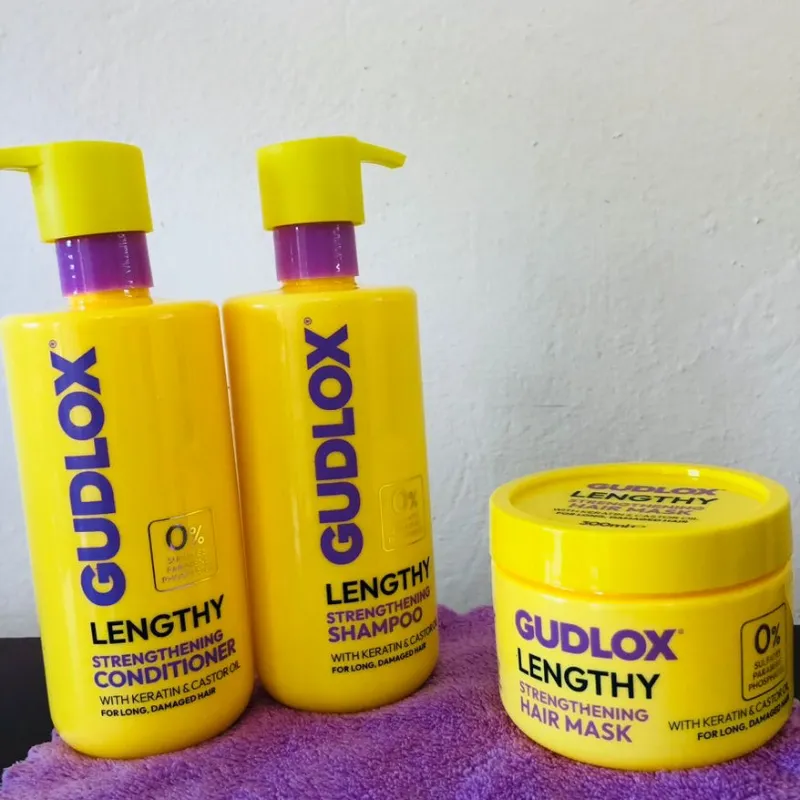Shampoo ,  Acondicionador y mascarilla amarillo 