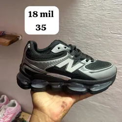 New Balance 2000 Negras 