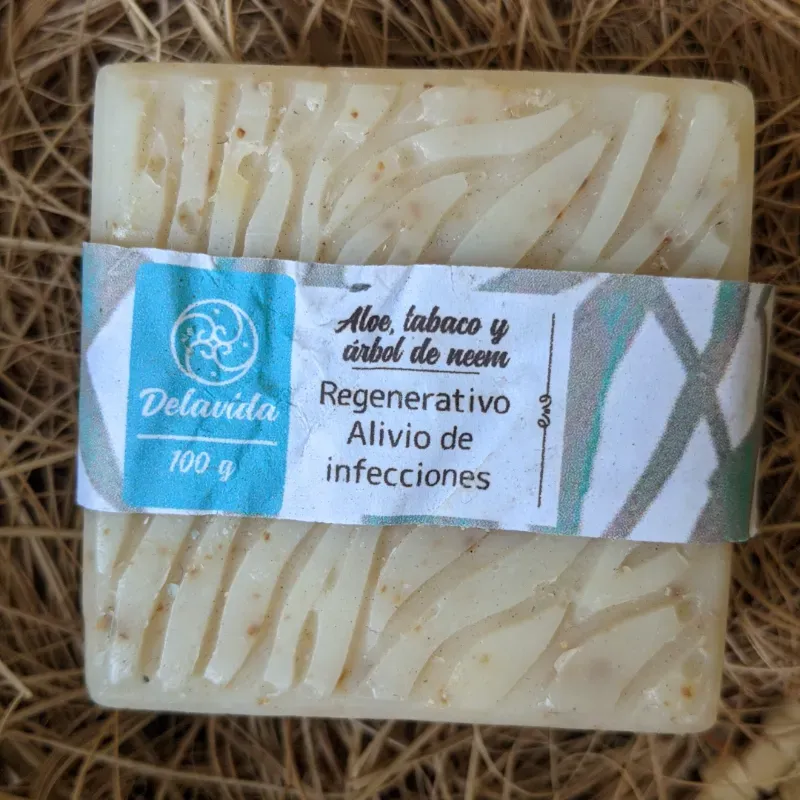 Jabón de Aloe, Tabaco y Árbol de Neem (Delavida)