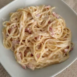 Espagueti a la Carbonara 