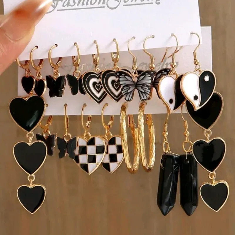 Aretes en Negro 