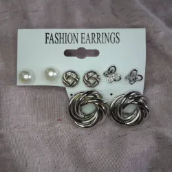 Aretes plateados 