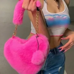 Cartera en Forma de ❤️ 