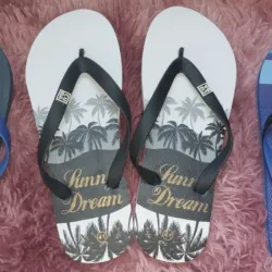 Chancletas mete dedos