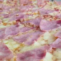 Pizza familiar con jamón 