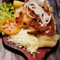 Especial de cangrejo yuca y vegetales