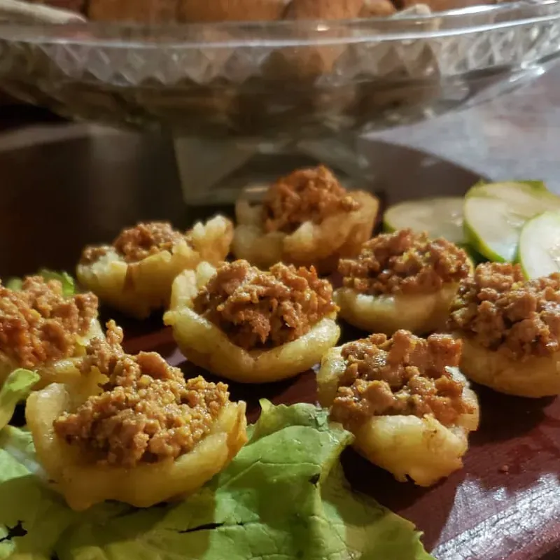 Tostones Rellenos de embutido 