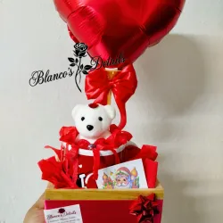 Cajita de regalo con jarra