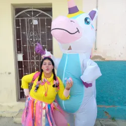 Entrega sorpresa con Tano el unicornio 🦄 y la Payasita Tuti 🤡
