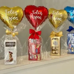 Estuche de chocolates con globo 