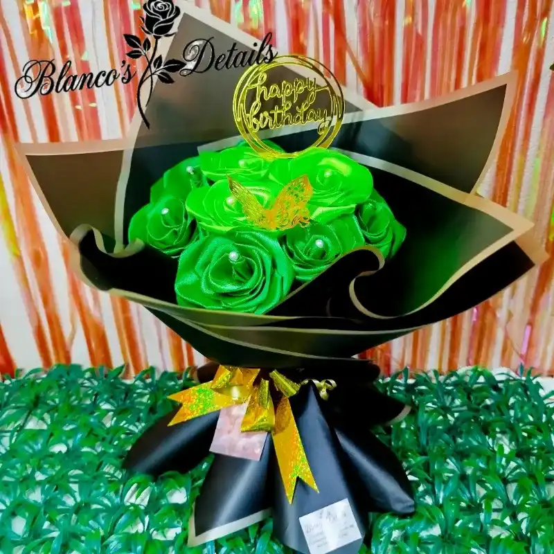 Ramo de 10 rosas eternas 