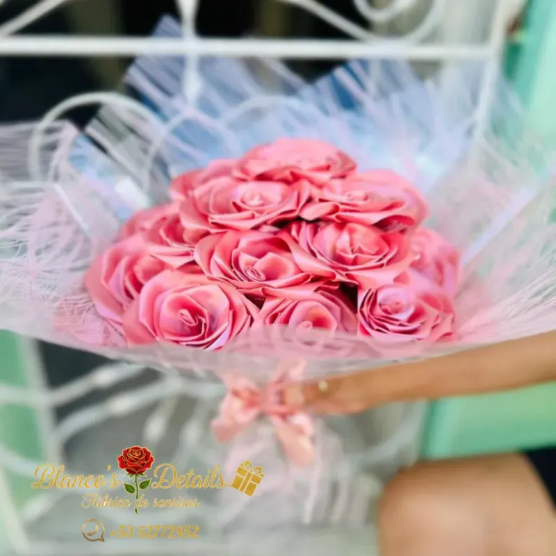 Ramo de 18 rosas( Rosa viejo )