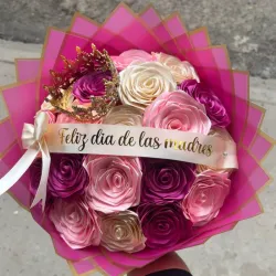 Ramo de 25 rosas eternas