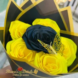 Ramo de 6 rosas( Amarillo y negro)
