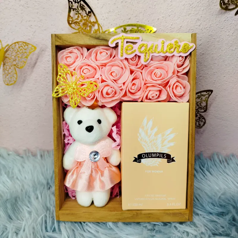 Regalo con 14 rosas eternas, perfume y osita