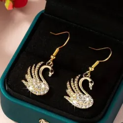 Aretes Cisnes