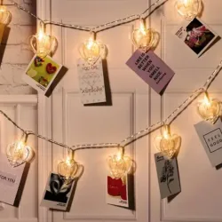 Cadena de luces con corazones