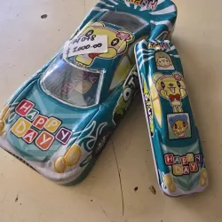 CARTUCHERA PORTALAPICES TIPO CARRO