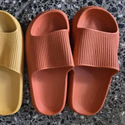 Chancletas Naranjas y Amarillas 