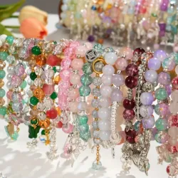 Pulsos con piedras de cristal
