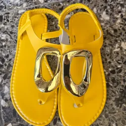 SANDALIAS AMARILLAS 37