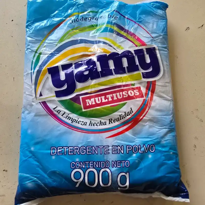 Detergente en Polvo Yamy 900 g