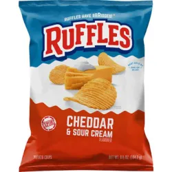 Papas Ruffles cheddar y sour cream