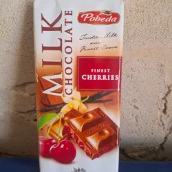 Peter Milk Chocolate Cereza