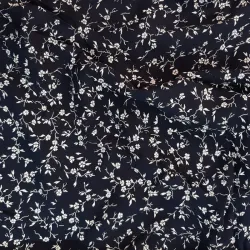 algodón negro con florecitas