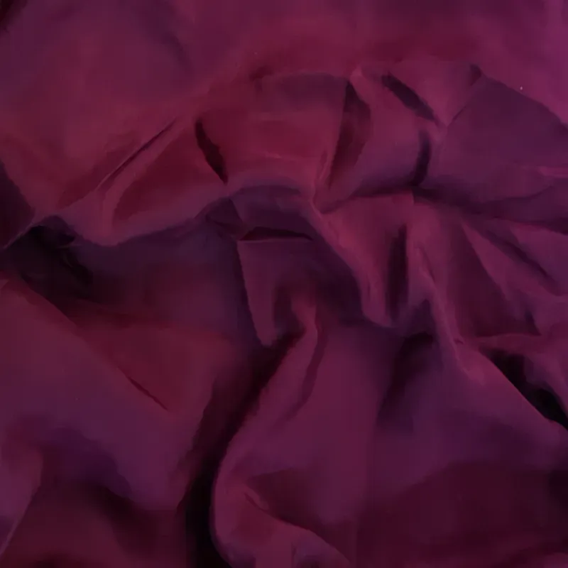 seda rojo vino
