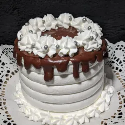 CAKE DE 12 CM RELLENO CREMA DE CACAO CON AVELLANA