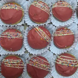 CUPCAKES CON COBERTURA DE CHOCOLATE BLANCO