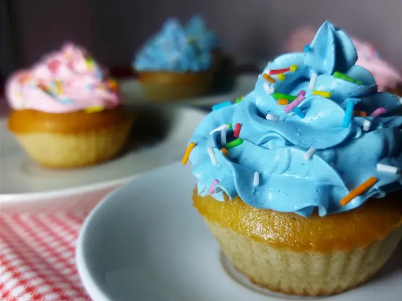 CUPCAKES 