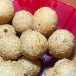 Bolitas rellenas de queso blanco (ración de 30