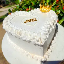 Cake de Nata en forma de corazón de 22cm