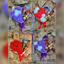 Cestas con rosas y chuches 🥰🌹