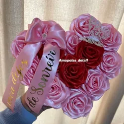Corazón relleno con rosas