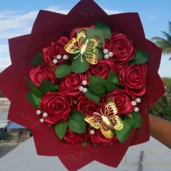 Ramo de rosas eternas