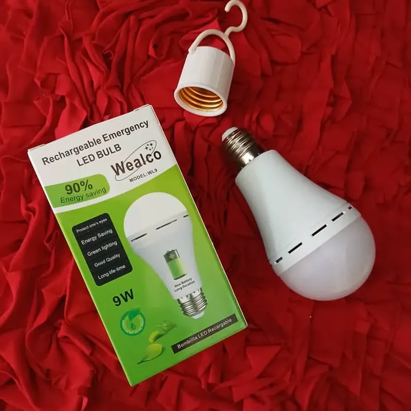 ‼️Bombillo recargable 9W con soque‼️
