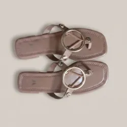 Sandalias