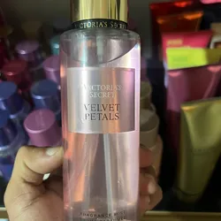 Colonia Velvet Petals