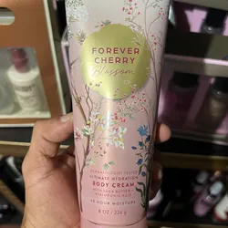 Crema Forever Cherry