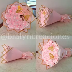 Ramo de 19 Rosas + Mariposas