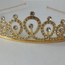 Tiara dorada