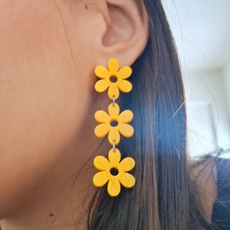 Flores largas amarillas